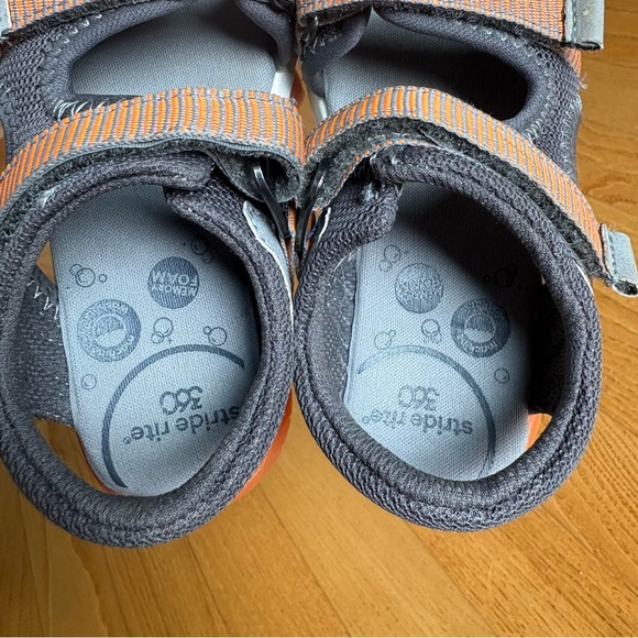 Stride Rite 360 Vinnie boys light-up sandals dark grey orange Toddler Size 8M - Picture 11 of 11
